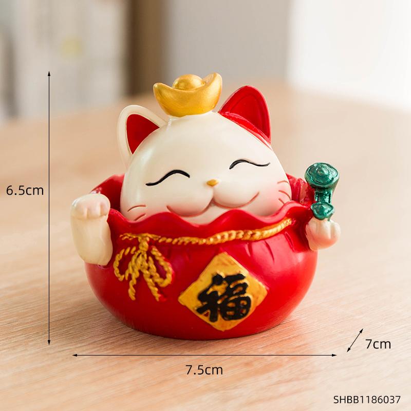 Resin Lucky Cat Ornaments Creative Animal Crafts Lovely Home Office Desktop Decoration Cute Gift for Children Bring Good Luck