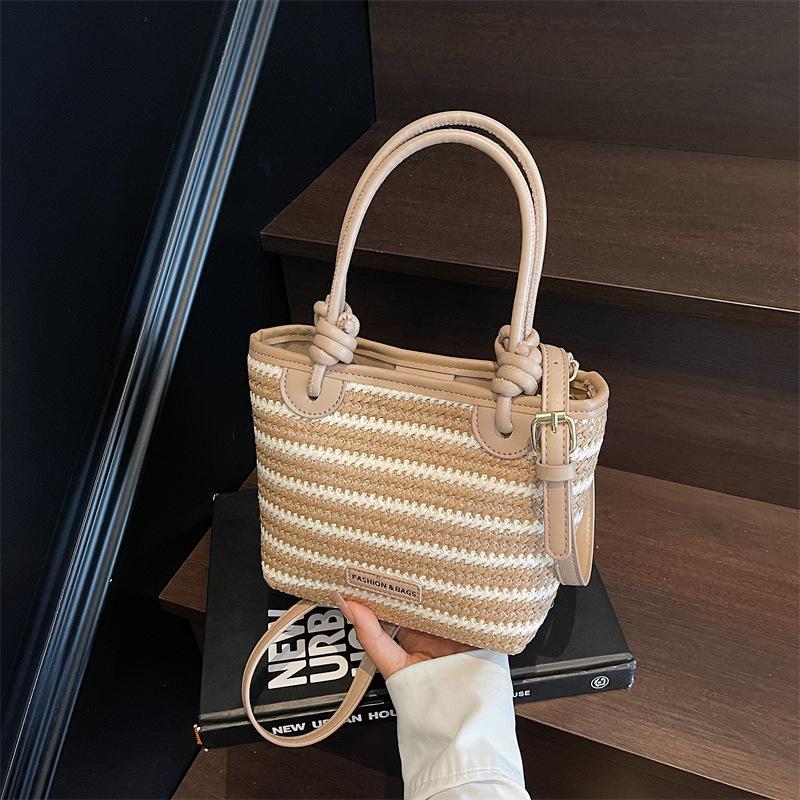 Weaving large capacity high quality soft durable fashion exquisite lightweight commuting outdoor beach crossbody bag shoulder bag