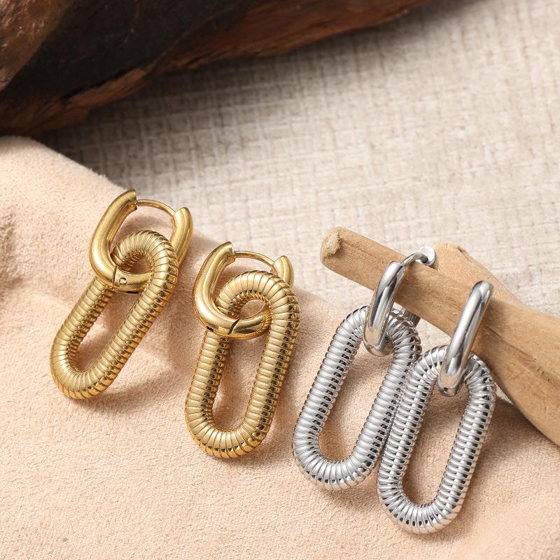 European Ribbed Chain Earrings: Retro Gold, High-End Niche Design for Women