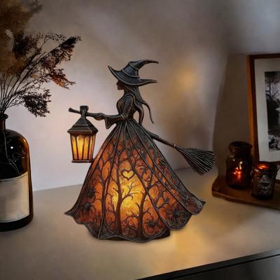 Lampe Sorcière d'Halloween Fait Main Gothique Petite Figurine Sorcière en Verre Coloré avec Lumière Chaude Veilleuse de Bureau à Poser pour Décoration Maison Étagère Manteau de Cheminée