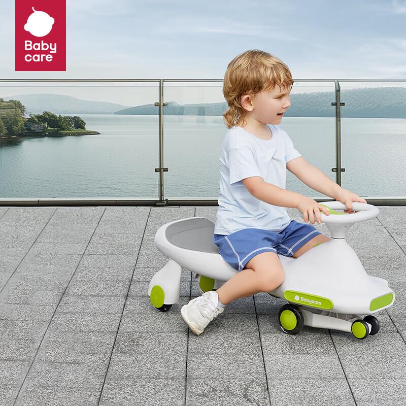 Babycare Silent Wheel Twist Ride-On Car