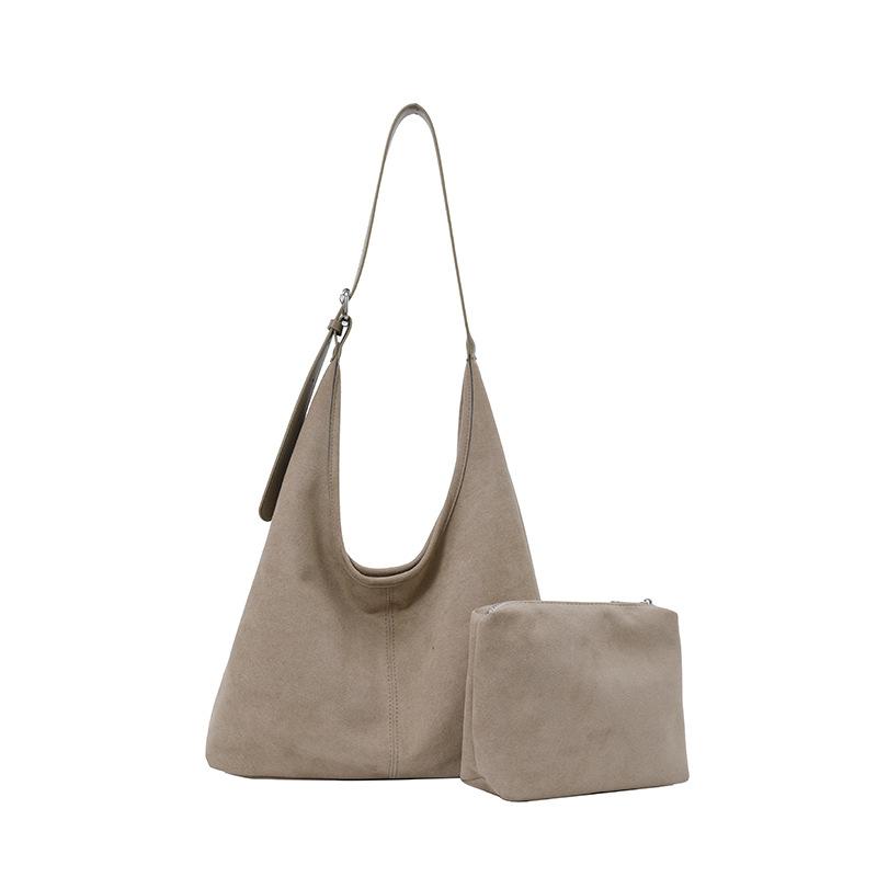 Large-capacity bag women's new autumn and winter casual shoulder armpit bag high-end commuting