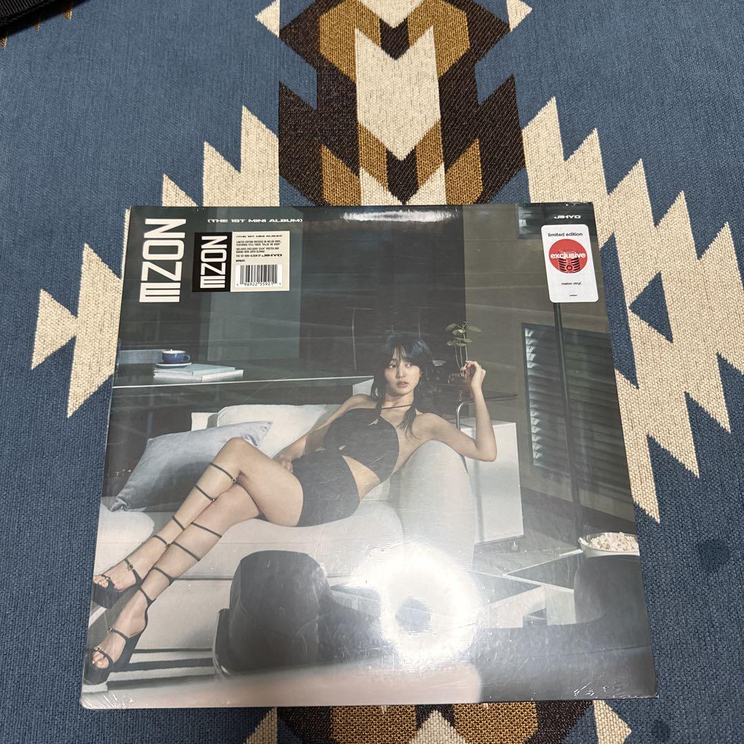 

[USED] JIHYO THE 1ST MINI ALBUM