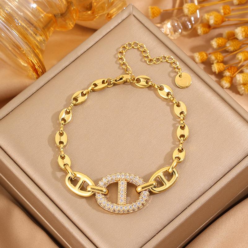 European and American fashion pig nose diamond , personalized trend full of diamonds, light luxury high-end stainless steel