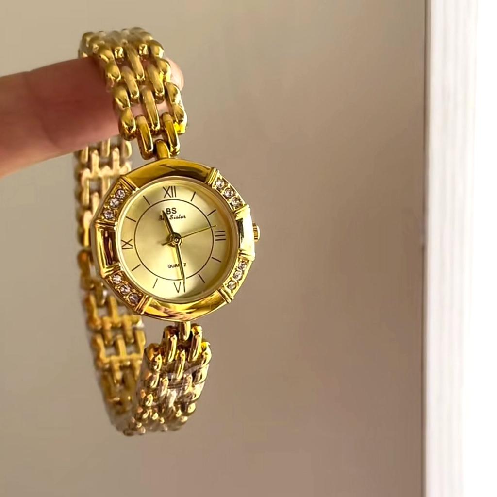 New Women'S Fashion Watch, Luxurious Gold, Vintage Style, Ladies' Quartz Watch, Casual And Elegant, High-End Women'S Wristwatch.