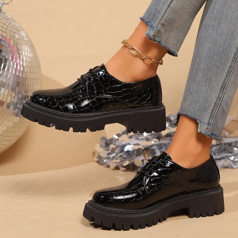 Patent Leather Thick-soled Oxford Shoes for Women Snake Print Round Toe Lace-up Shoes Outdoor Leisure Daily Commute Workplace