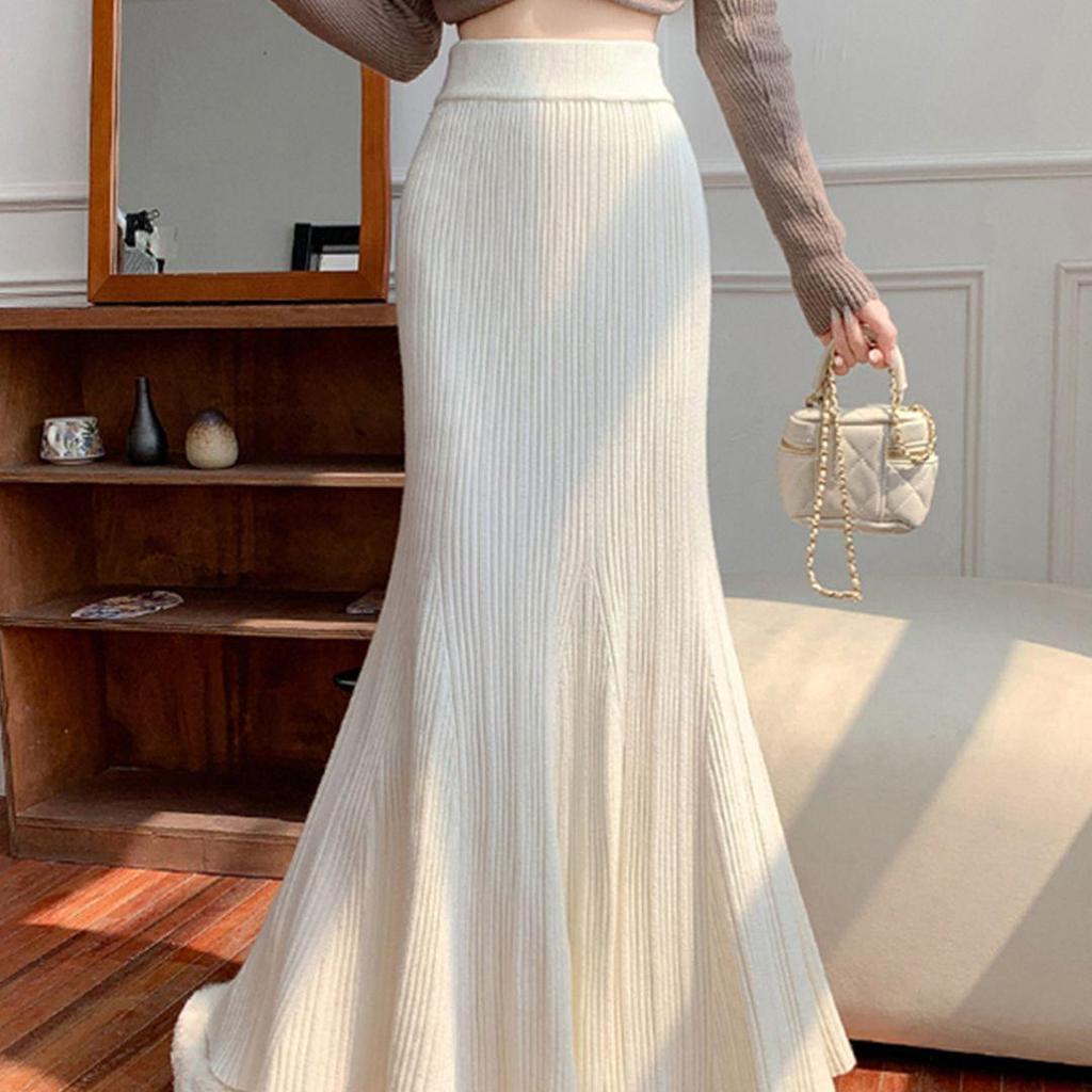 2025 Elegant Slim-Fit High-Waist Woolen Knit Mermaid Skirt for Women - Autumn/Winter Collection