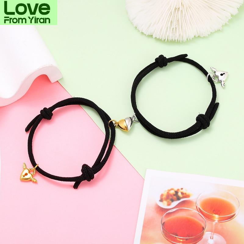 Stylisch Modebewusst 2 Stück / Paar Passende Partnerarmbänder Liebhaber Entzückendes Herz Magnet Armband Valentinstag Armband Anziehen BrazaleteMode