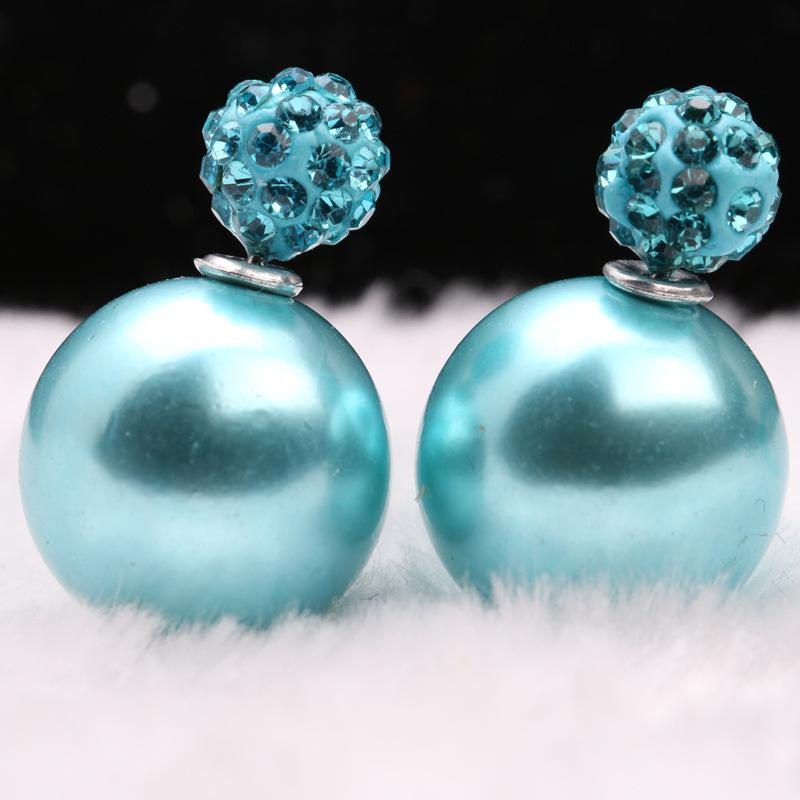 Korean version of fashionable women's earrings with diamonds and soft pottery size pearl studs, trendy temperament versatile earrings jewelry