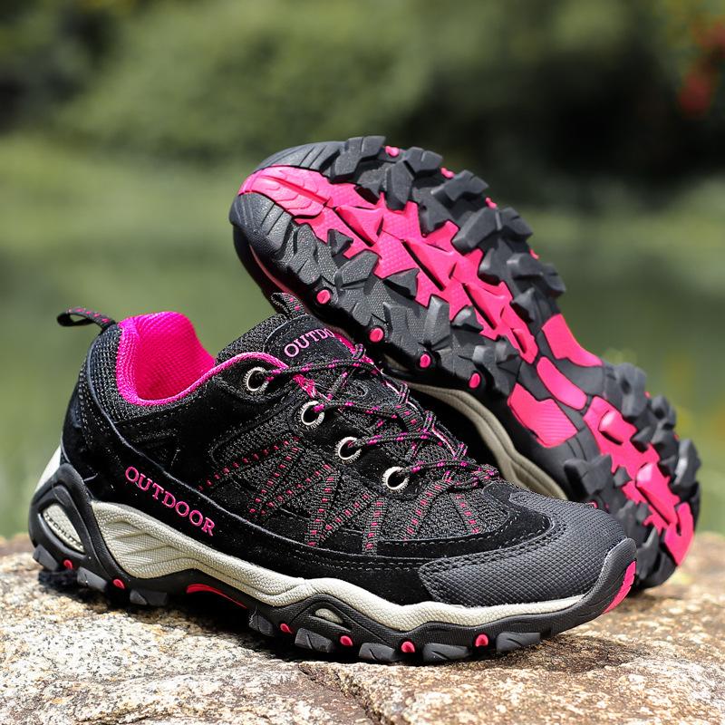 Four seasons leather outdoor shoes mesh breathable non-slip couple casual hiking shoes low-top hiking shoes wear-resistant off-road