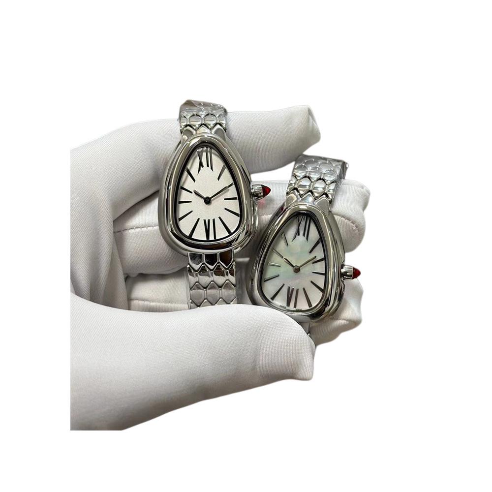 Gilded Snake Shadow Women's Quartz Watch with Fashionable Snake-Shaped Steel Band