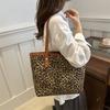 Vintage Fashion Leopard Print Tote Bag Stylish And Trendy Design For Fall 2024