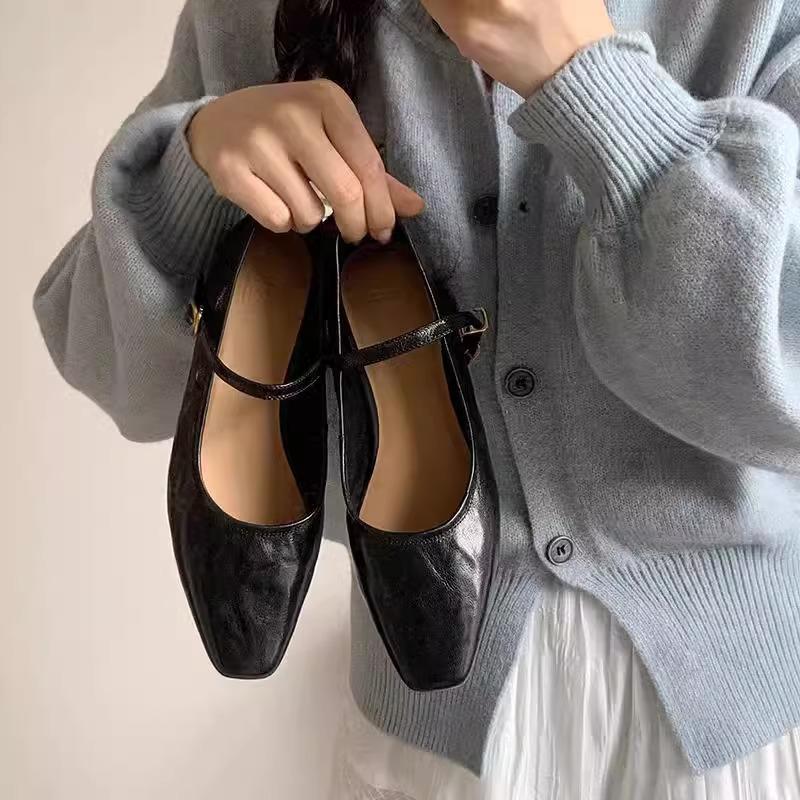 Soft Sheepskin High Heels For Women Black 2026 Spring French Retro Square Toe Thick Heel Shallow Mouth Women Single Shoes