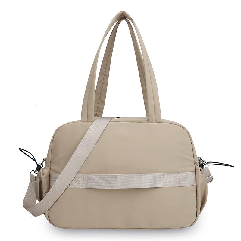 Large Capacity Gym Duffel Bag for Women, Water-Resistant Sports Travel Bag with Shoulder Strap and Multiple Pockets