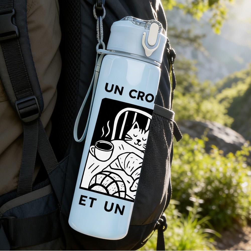 1PC Croissant Coffee Retro Stamp 750ml Color Plastic Sports Water Bottle Leakproof Flip Straw Lid Suitable for Sports Office Home Use