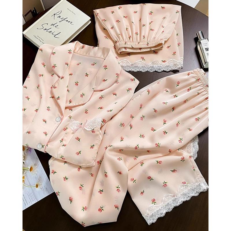 

Женская летняя пижама премиум-класса из ледяного шелка, легкая, роскошная, тонкая, с коротким рукавом, комплект из трех предметов, милый домашний костюм M