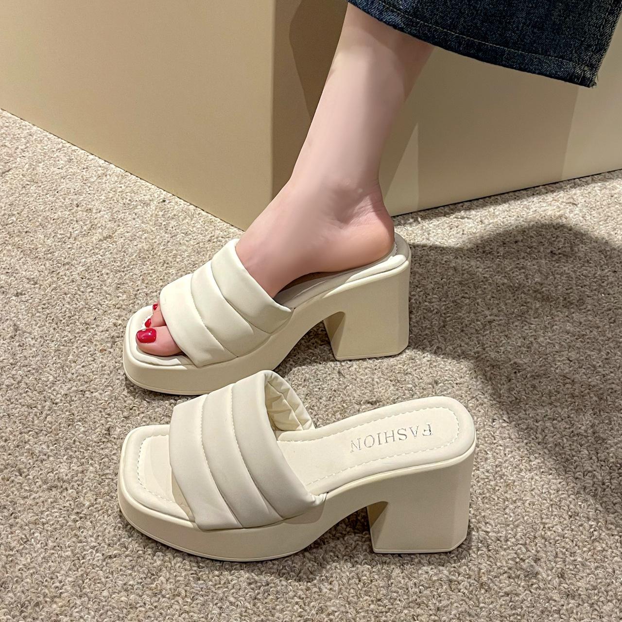 

High-heeled cool slippers outer wear women s 2025 summer new versatile French simple casual versatile thick-heeled one-word slippers 42