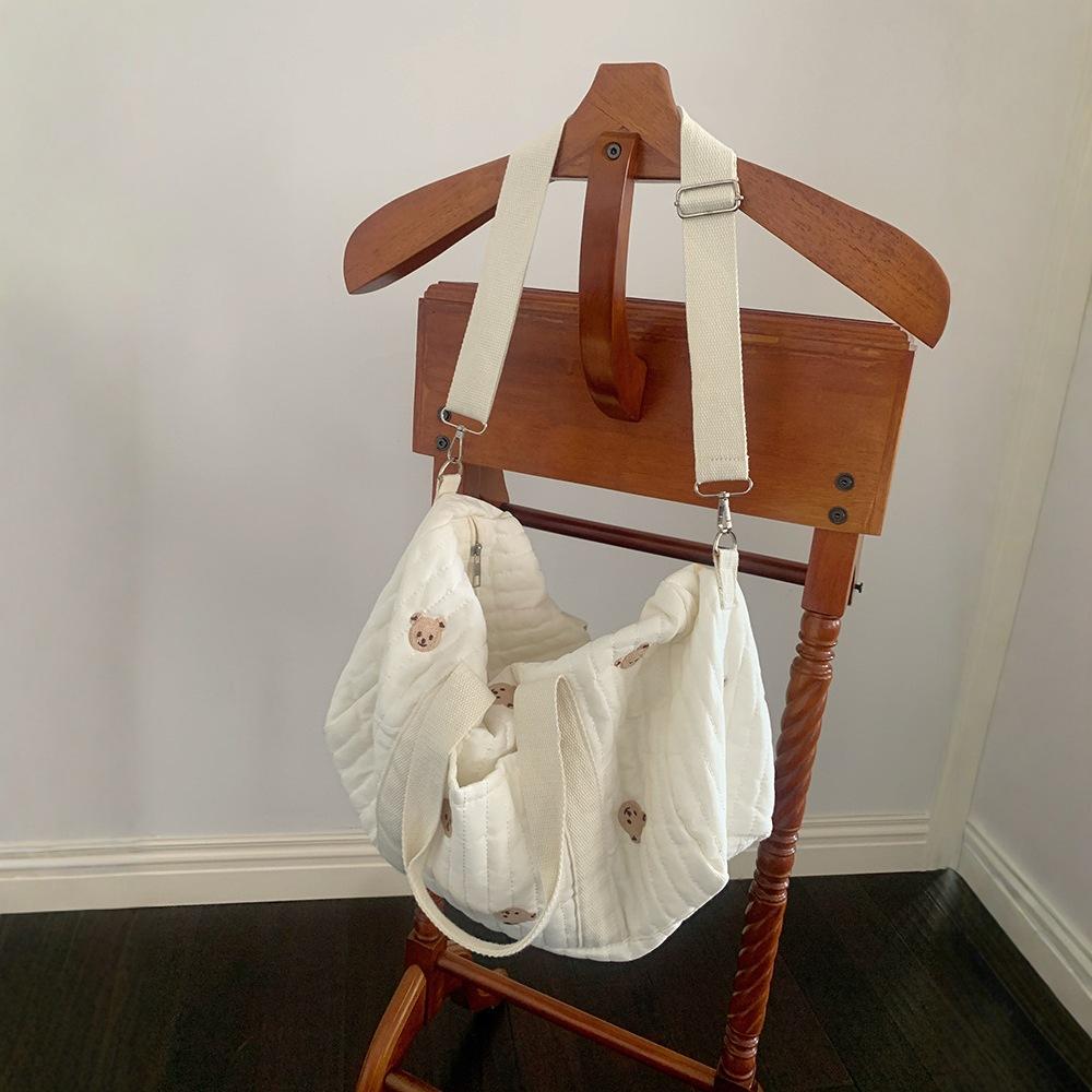 Korean Ins New Embroidered Travel Bag Large-capacity Duffel Bag Light Storage Portable Messenger Mommy Bag