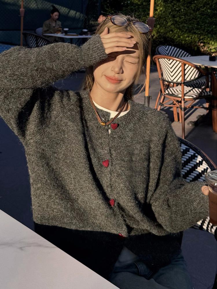 Fashionable chic love button jacket women's soft waxy knitted sweater cardigan autumn and winter casual lazy top long sleeve