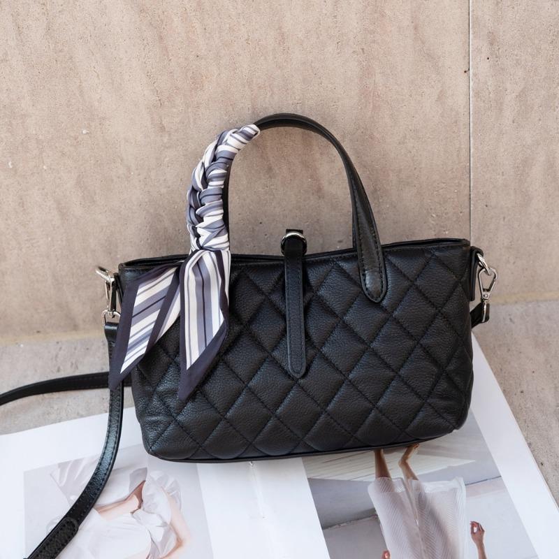 

Модная женская сумочка Niche из натуральной кожи Ringer Small Square Bag Женская сумка из коровьей кожи Skew Straddle чёрный