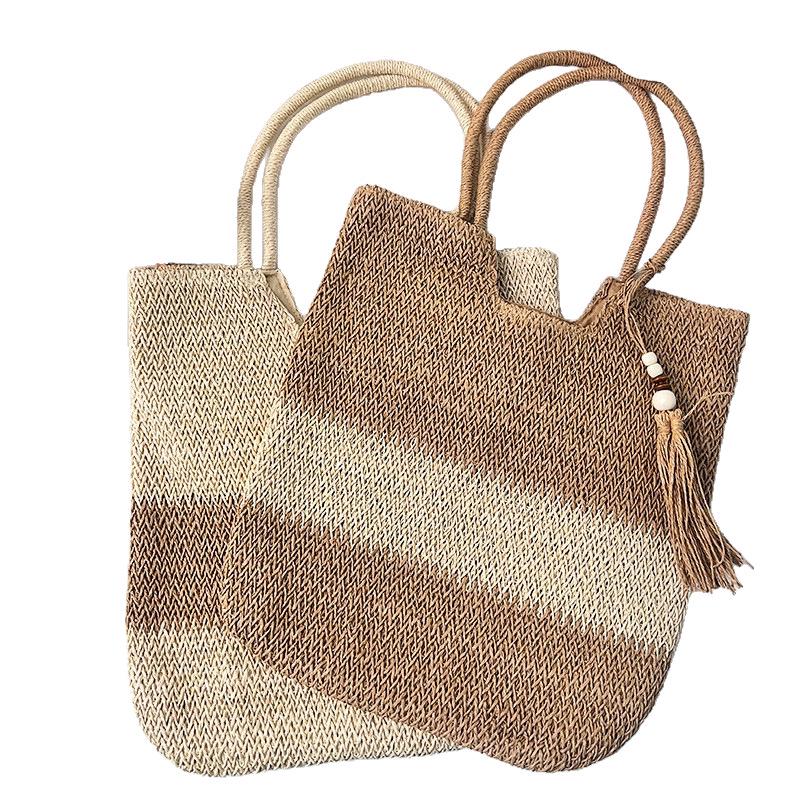 2025 Summer Women's Large Capacity Chinese Style Tassel Straw Shoulder Bag