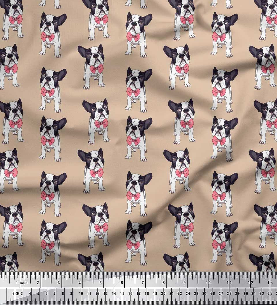 

Тканина Soimoi Japan Crepe Satin Bow & Boston Terrier Dog Print Тканина на метри 42 дюйма 42 Inch Wide - Poly Crepe помаранчевий