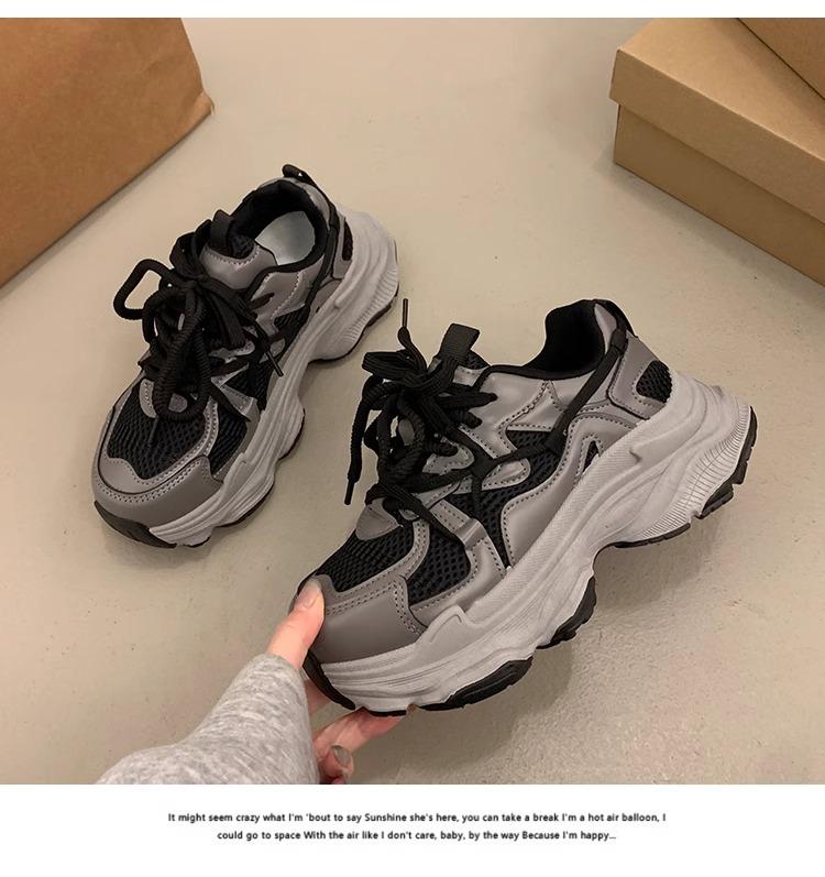 

Популярные кроссовки на толстой подошве для женщин, маленькие люди увеличивают рост весной и осенью 2025 года, новая сетчатая дышащая повседневная спортивная женская обувь 40 чёрный