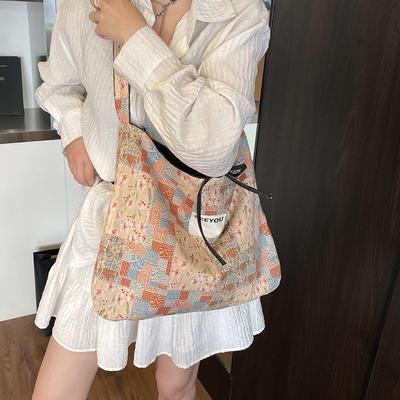 2025 Frühling und Sommer neue Farbe bedruckte Canvas-Tasche Denim doppelseitige Umhängetasche vielseitige Pendler-Tragetasche