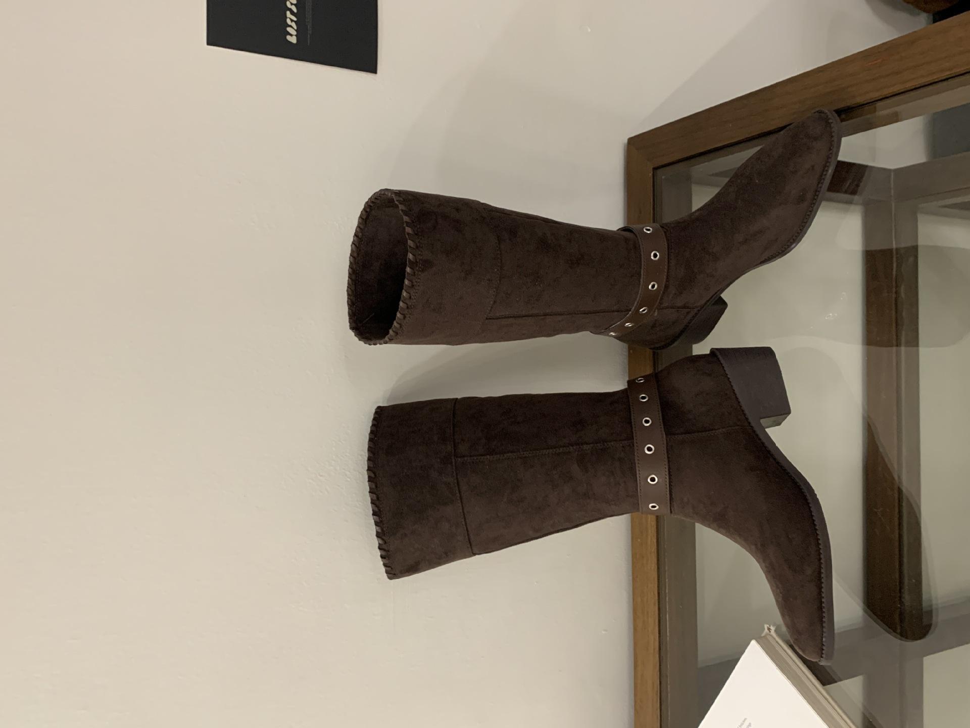 

2025 autumn and winter new two-wear women s boots western cowboy boots thick heel suede pointed boots women s belt buckle sleeve 39 темно-коричневого