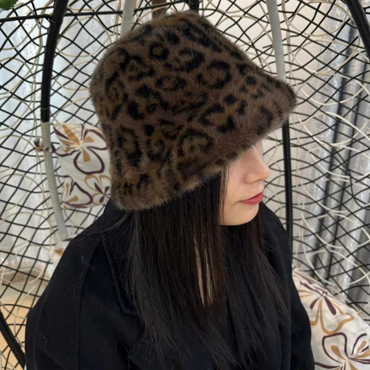 

Винтажная леопардовая плюшевая панама для женщин с широкими полями, зимняя теплая пушистая меховая шапка-рыбачка, женская уличная ветрозащитная шляпа-ведро Style 1