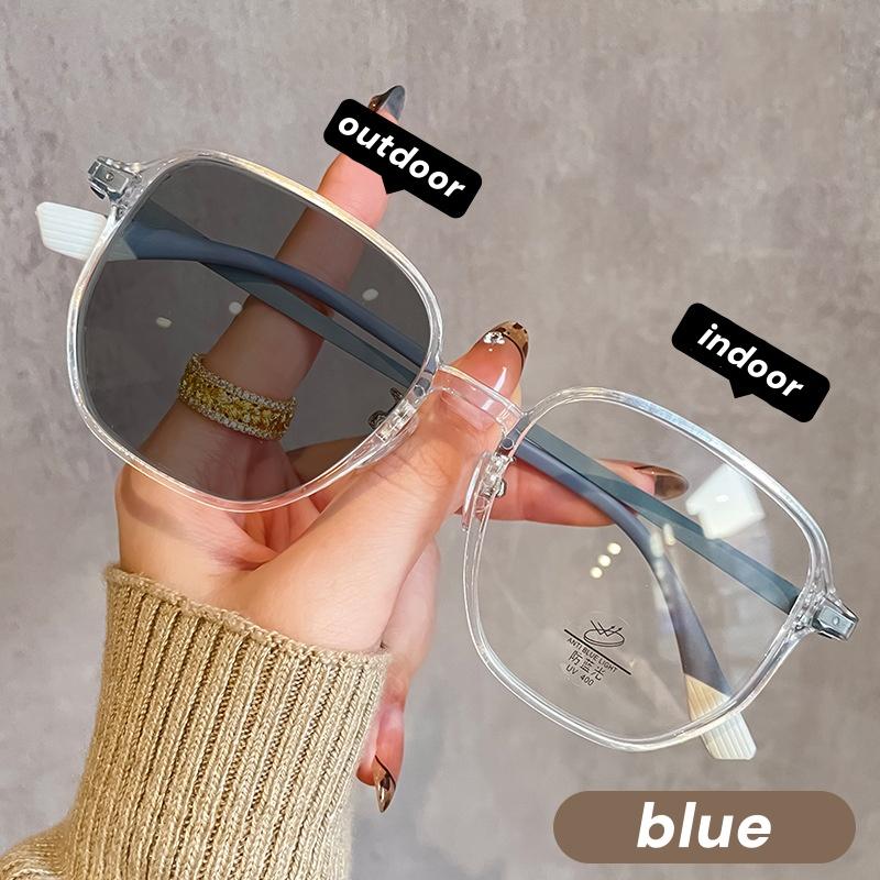 Retro Ultra Light Square Photochromic Myopia Glasses High-end Anti Blue Light Color Changing Near Sight Glasses