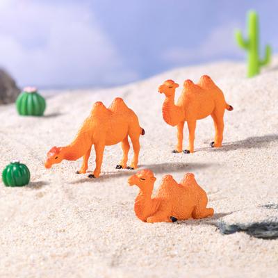 3 ks Mini velbloudí ozdoby Miniaturní velbloudí figurky Stolní dekorace Mini zvířecí sošky pro mikro krajiny DIY řemesla
