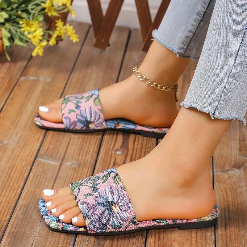 Fashion 2025 Summer New Women's Slippers Elegant Butterfly Embroidery Design Women's Slippers Casual Open Toe Non-slip Flat Flip Flops