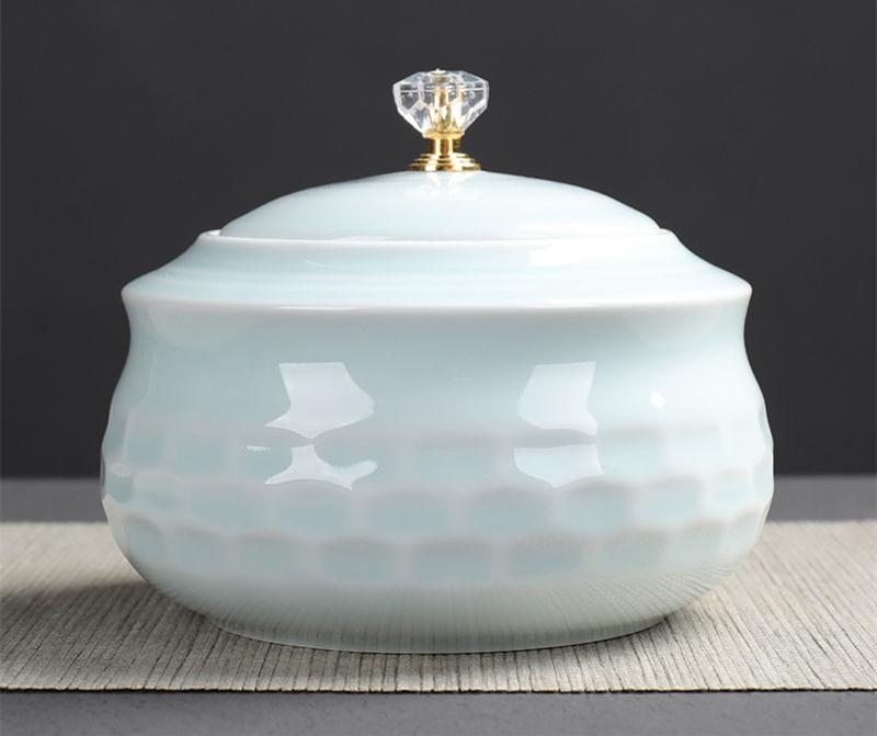 Chinese Style Large Capacity Ceramic Tea Storage Cans Sealed Pot For Kitchen Spices Organizer Celadon Porcelain Tea Coffee Jars