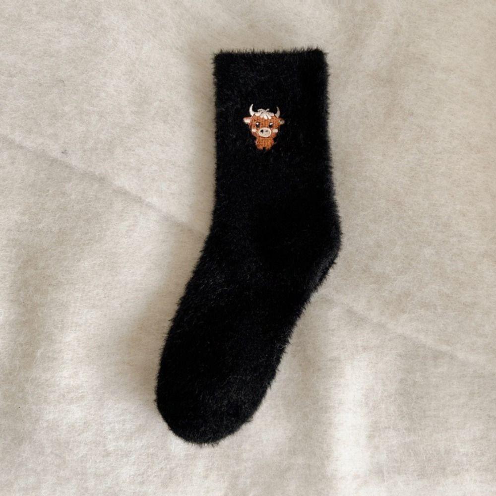 5Pairs Embroidery Cow Winter Fluffy Socks Mid Tube Cartoon Cattle Thicken Warm Socks Sweet Ladies Hosiery Plush Floor Socks