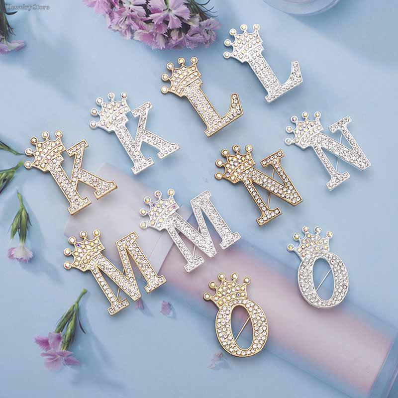 New 26 Letters A-Z Brooch Rhinestones Crystal Gold Color English Alphabet Metal Pins Cute Jewelry Accessories Christmas Gift