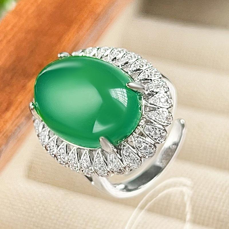 

Осенне-зимние украшения Европейский имитационный корунд цвета голубиной крови гладкой поверхности ретро-набор Главный камень 13 * 18