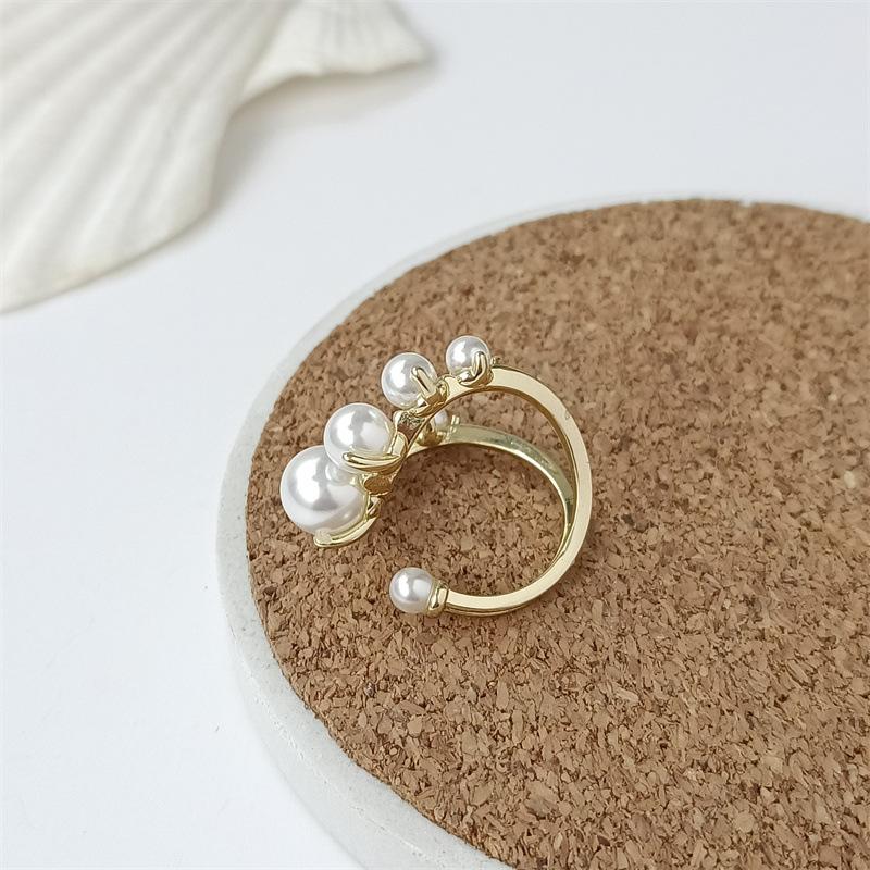 

Fashion Big Geometric Pearl Paved Rings For Women 2021 New Zircon Personality Statement Open Ring Adjustable Bijoux resizable