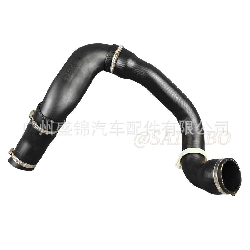 Intercooler Intake Pipe LR066429 LR002589 for Land Rover Freelander 2 Auto Parts.