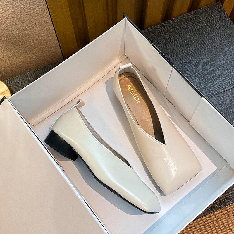 Square-Toed Single-Shoe Women'S 2025 New Soft Leather Flat Niche Designer Fashionable Women'S Shoes, Stylish And Unique