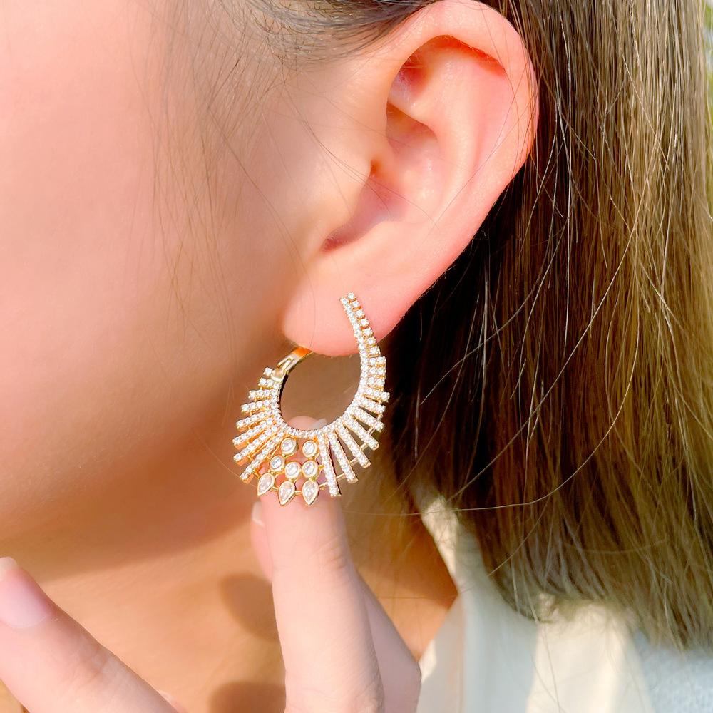 Nightclub Sexy Temperament Muse Earrings Exquisite Style Earrings Women