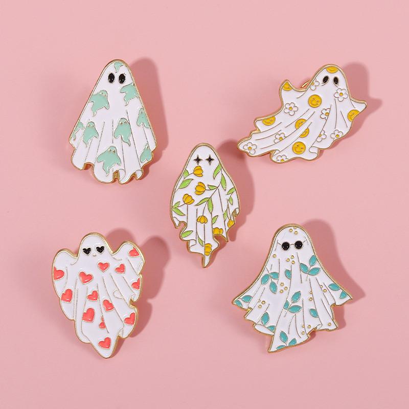 Stylish Haunting White Ghost Brooch Elegant Badge For Men And Women Accessories Clothing