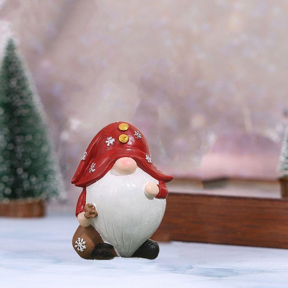 Creative Gnome Figurine Resin Dwarfs Miniature Sculpture Santa Claus Statue Festive Atmosphere
