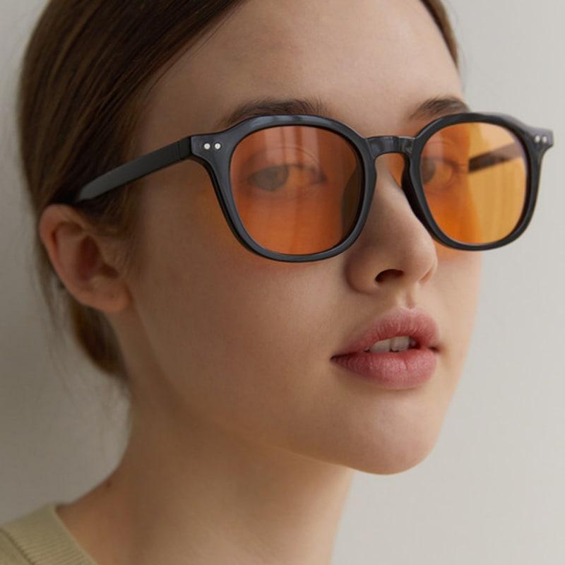 

One Brilliant Reef-OB287-Black Orange FREE