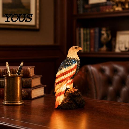 Bald Eagle Sculpture Light American Flag Eagle-Shaped Lamp, 250th Anniversary Patriotic Desk Realistic Tabletop Feather Texture Lamp Bird Statue