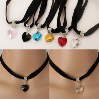 C037 Mode Velours Fille Mori Japonaise Collier Harajuku Rétro Cœur Cristal Pendentif Dentelle Pêche Cœur Collier