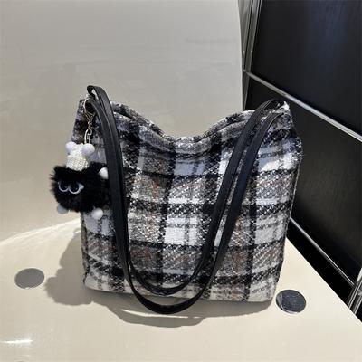 Woolen Plaid Large-capacity Fashion Simple Leisure 2025 Foreign Style Pendant Winter New Korean Version Tote Handbag