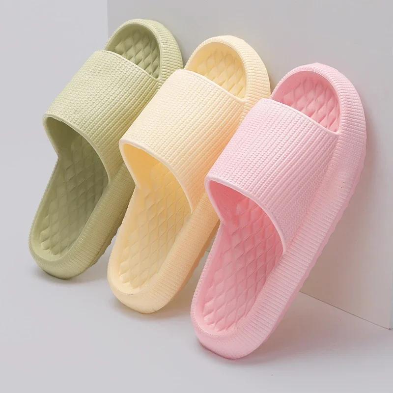 Fashion Platform Cloud Slippers Women Summer 2024 Lightweight Soft Sole Platform Sandalias De Mujer Casual Non-slip Beach Shoes Slides
