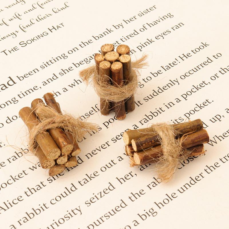 2/5Bundles 1:12 Dollhouse Miniature Bonfire Firewood Model Party Living Scene Decor Toy Doll House Accessories