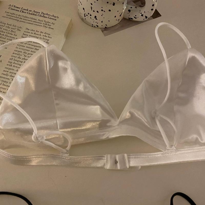 Weißes Satin-Dreieckskörbchen-Bralette mit ultradünnen Doppelträgern, kabelloser, bequemer BH für den Alltag
